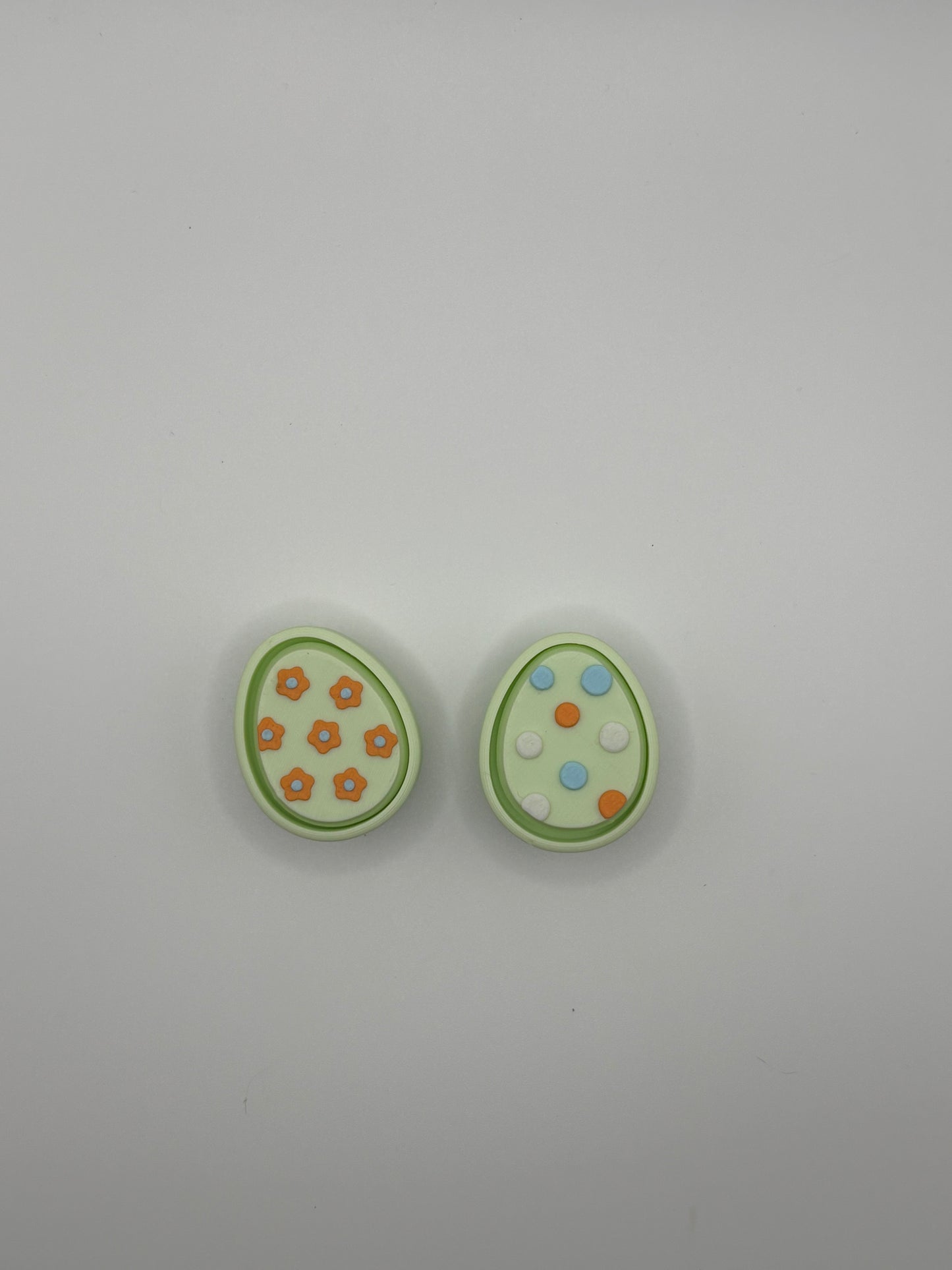 Egg clickers